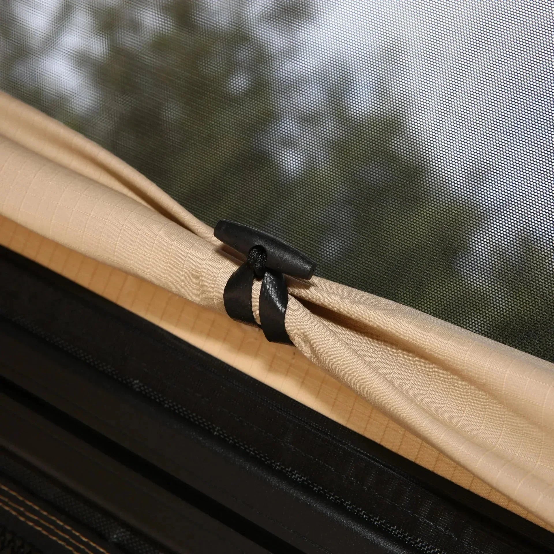 Tenda da Tetto con Guscio in Alluminio - 2 Persone