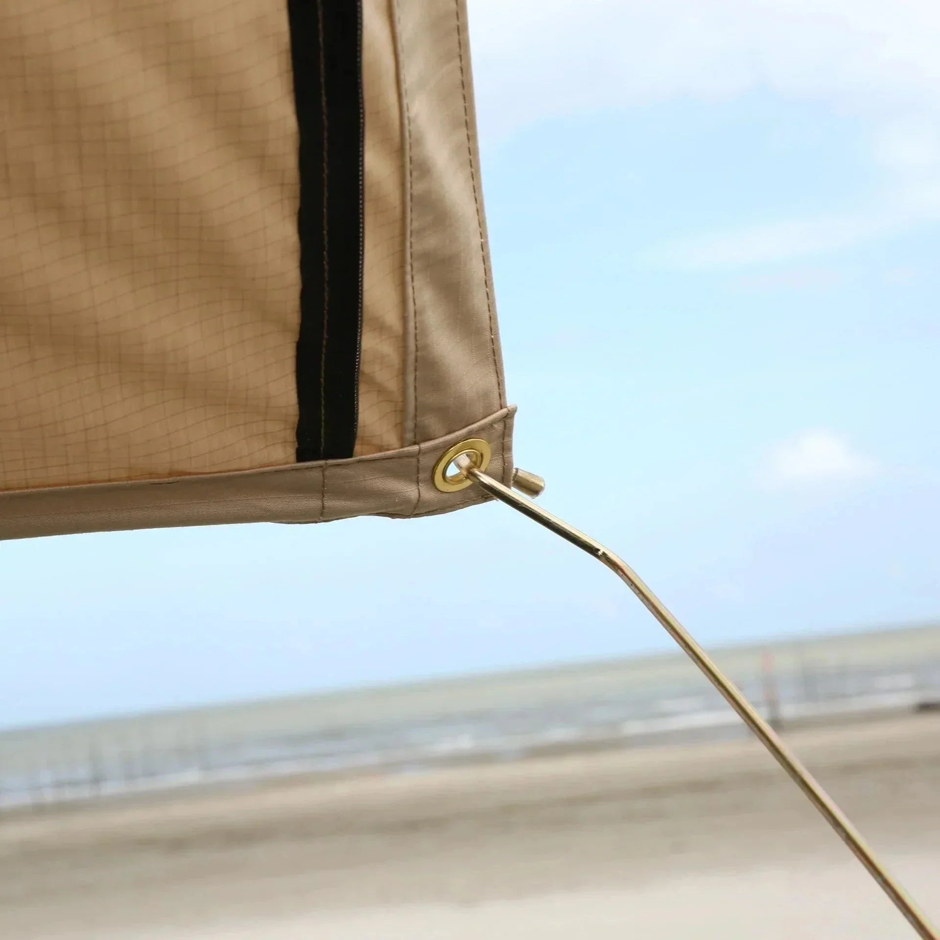 Tenda da Tetto con Guscio in Alluminio - 2 Persone