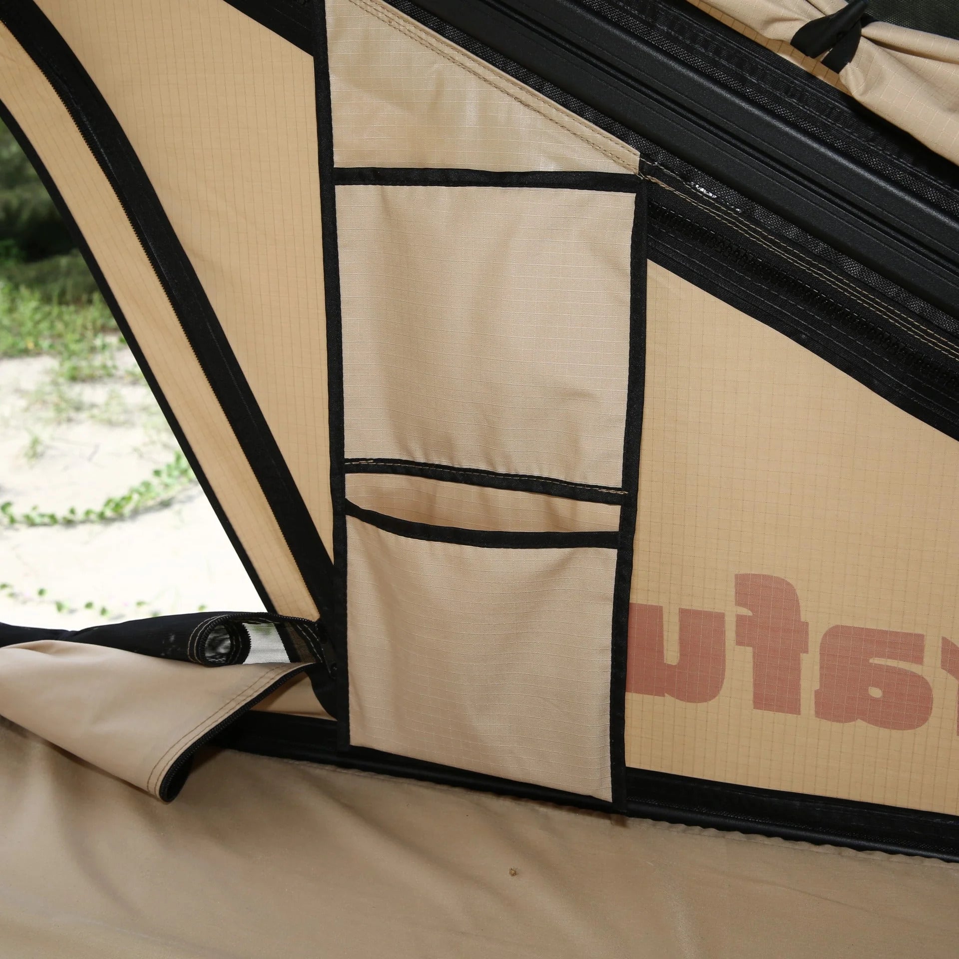 Tenda da Tetto con Guscio in Alluminio - 2 Persone